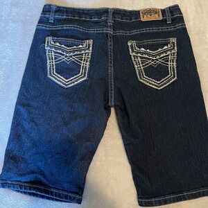 Women’s shorts Y2K detailed back pockets size 10